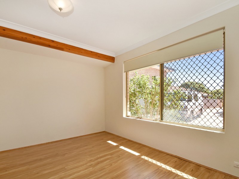 35B Bower St, Doubleview WA 6018