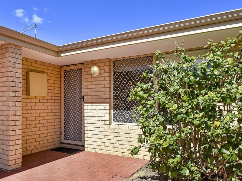 35B Bower St, Doubleview WA 6018