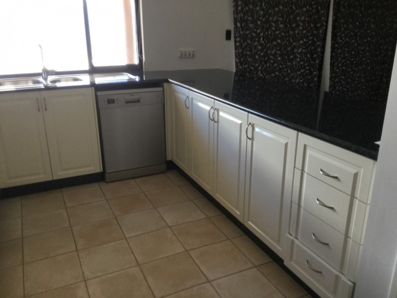 15 Wimbledon Drive, Kingsley WA 6026