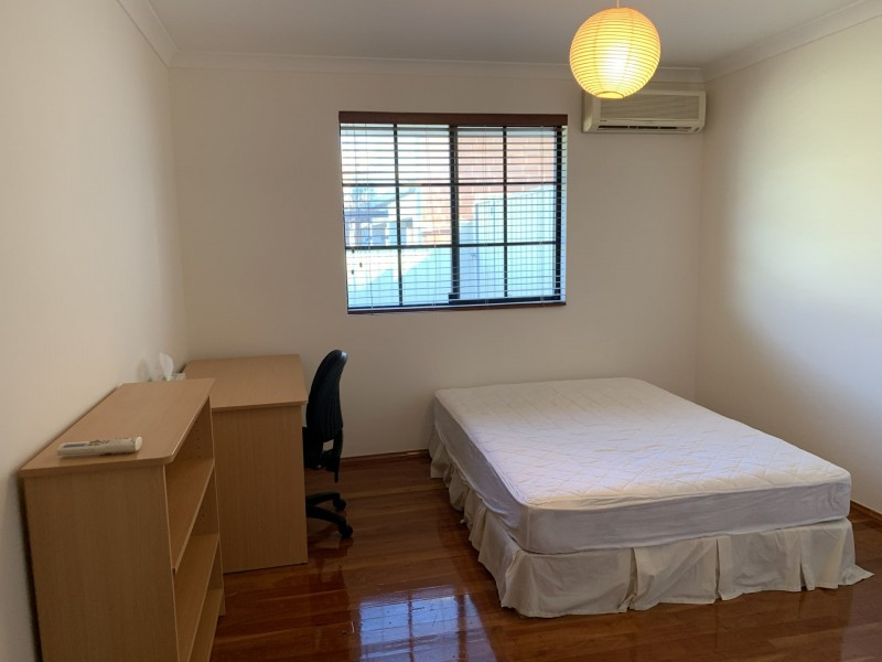 2/13 Hardy Rd, Bassendean WA 6054