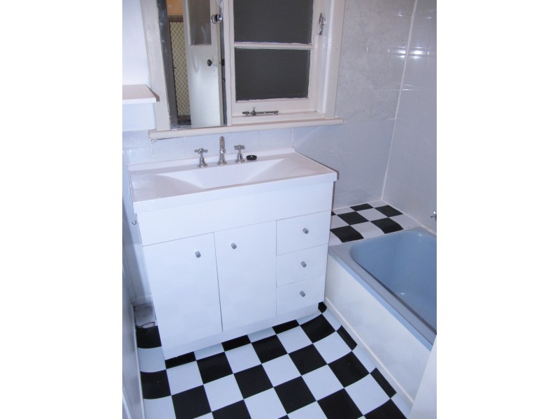 140 Wilding St, Doubleview WA 6018