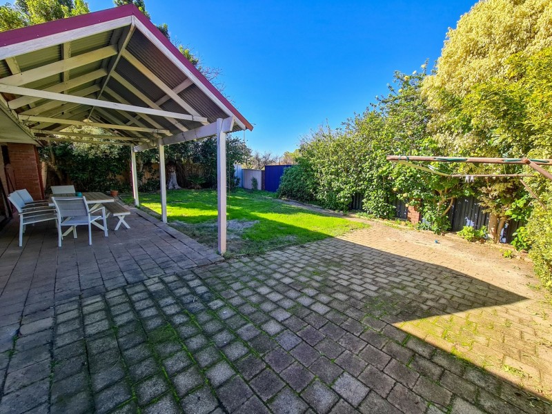 4/94 Wendouree Rd, Wilson WA 6107