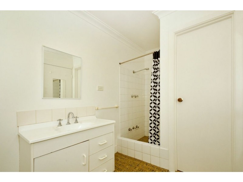 15/19 Odin Road, Innaloo WA 6018