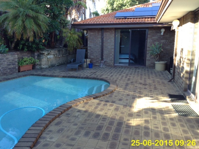 12 Stoke Rise, Kingsley WA 6026