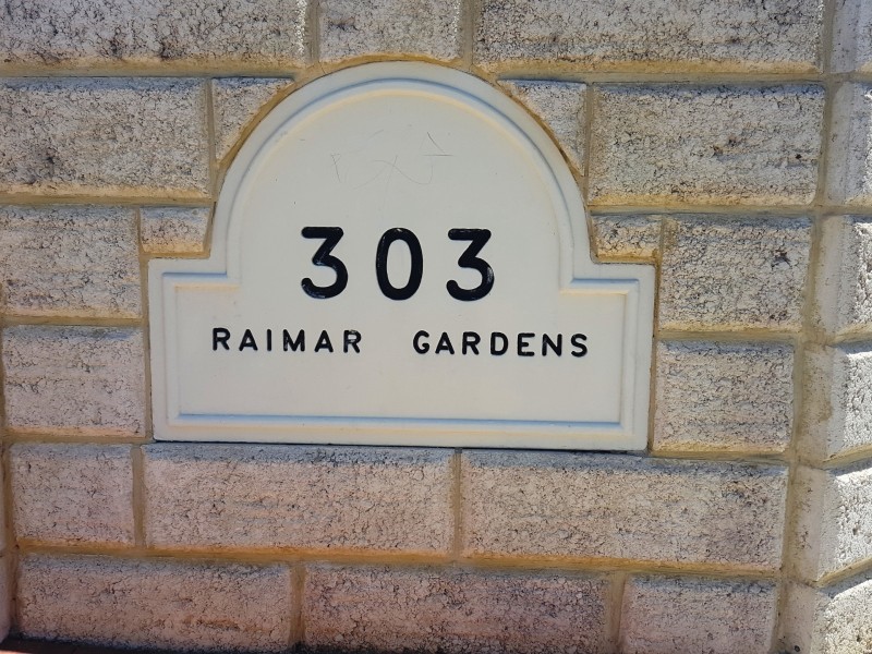 15/303 Harborne Street, Glendalough WA 6016