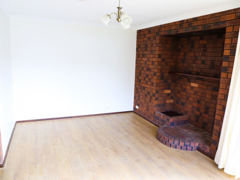 161 Railway Avenue, Kelmscott WA 6111