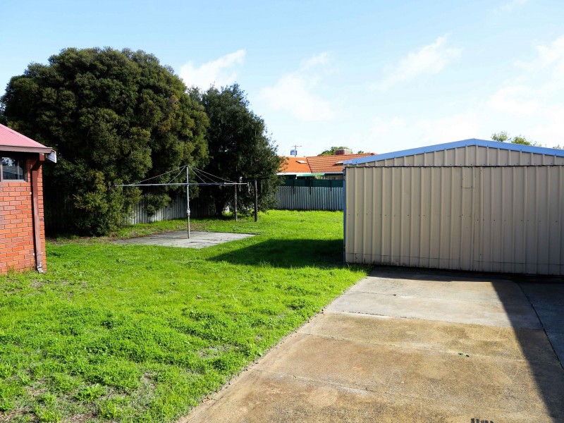 161 Railway Avenue, Kelmscott WA 6111