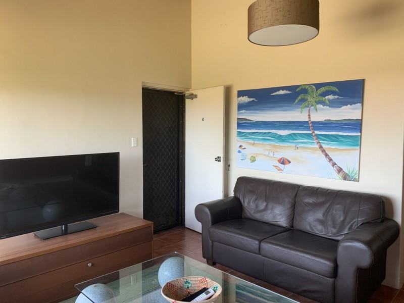 4/12 Ozone Parade, Trigg WA 6029