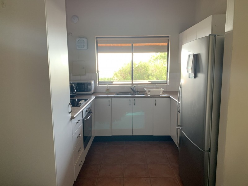 4/12 Ozone Parade, Trigg WA 6029