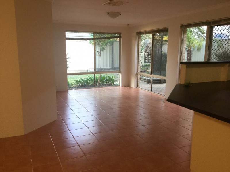 55b Cloisters Avenue, Manning WA 6152