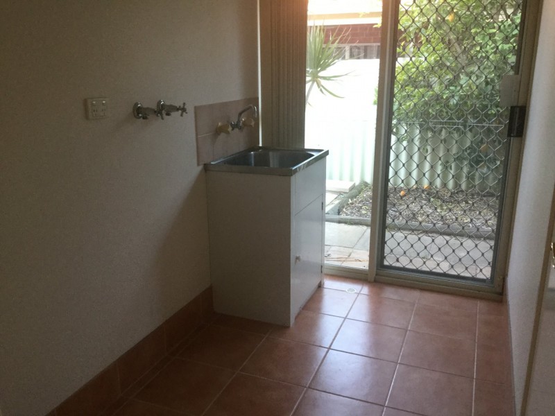 55b Cloisters Avenue, Manning WA 6152