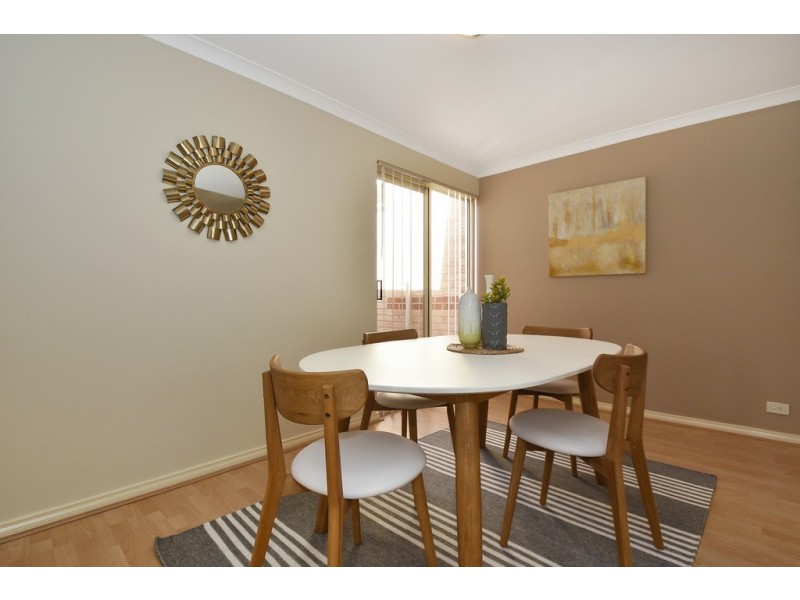 2/2 Crocker Road, Innaloo WA 6018