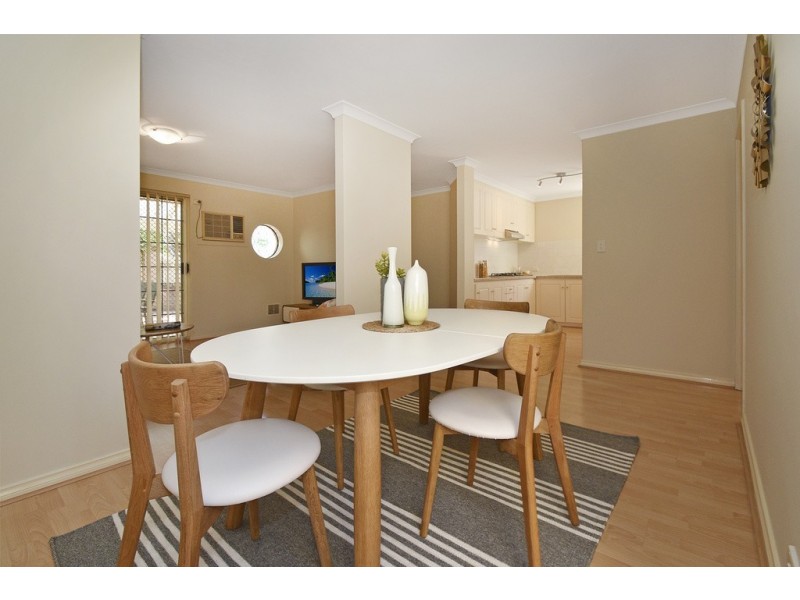 2/2 Crocker Road, Innaloo WA 6018