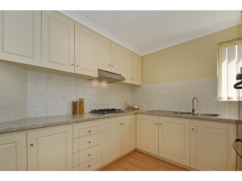 2/2 Crocker Road, Innaloo WA 6018