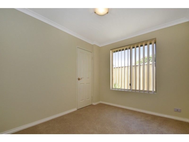 2/2 Crocker Road, Innaloo WA 6018