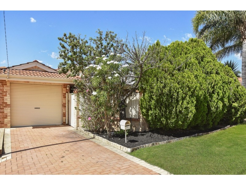 2/2 Crocker Road, Innaloo WA 6018