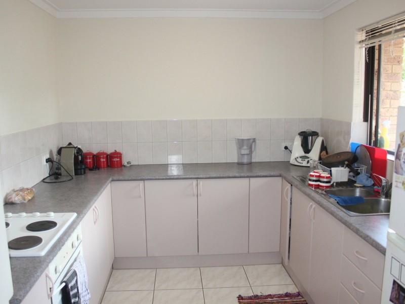 1/92 Deanmore Road, Scarborough WA 6019