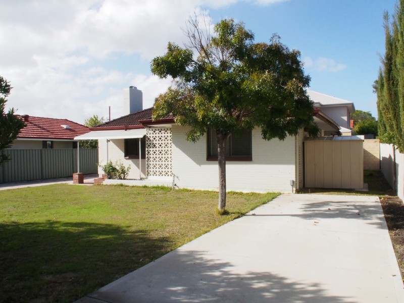 24 Burroughs Road, Karrinyup WA 6018