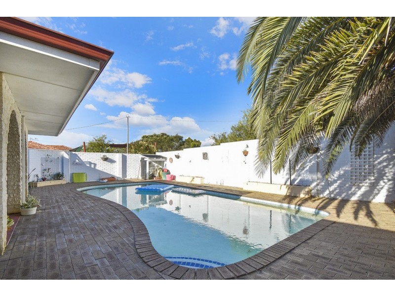 5 Elias Crt, Greenwood WA 6024