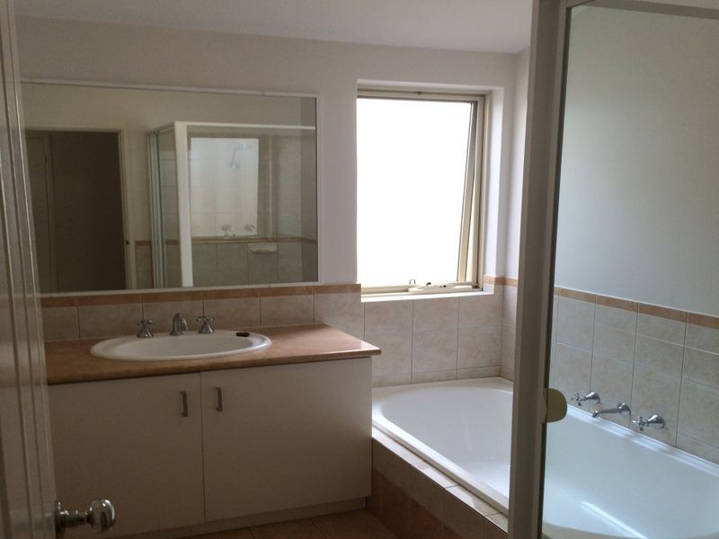 9B Hodges Place, Innaloo WA 6018