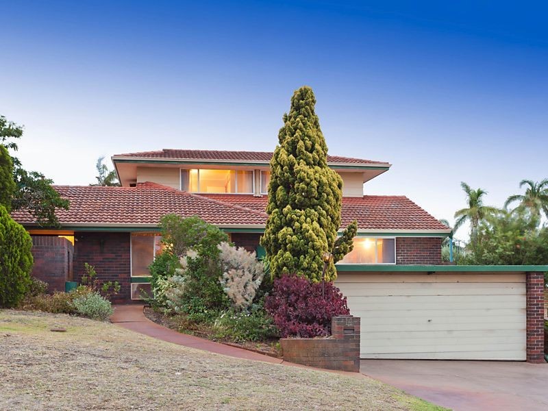 14 Brodrick Steet, Karrinyup WA 6018