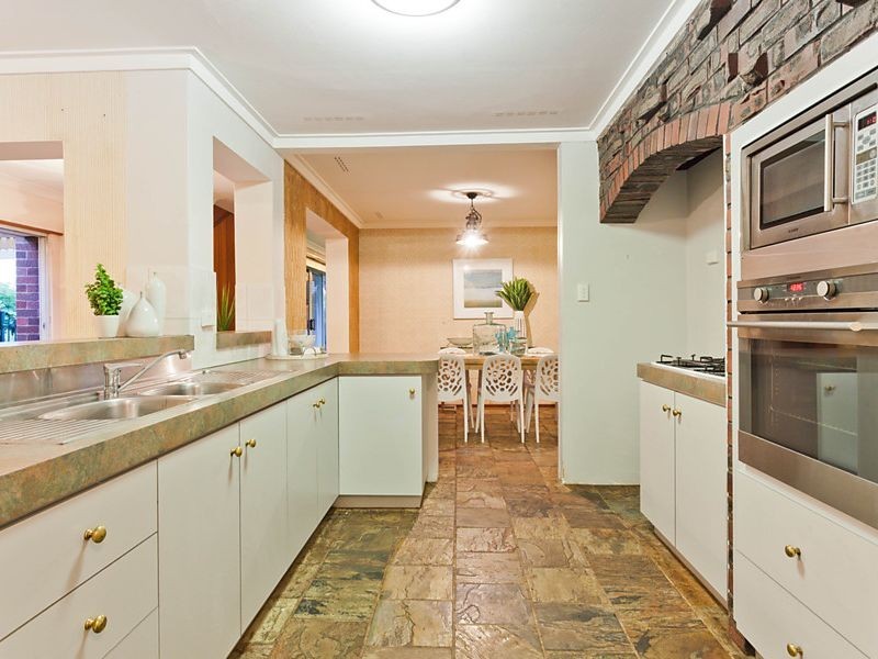 14 Brodrick Steet, Karrinyup WA 6018