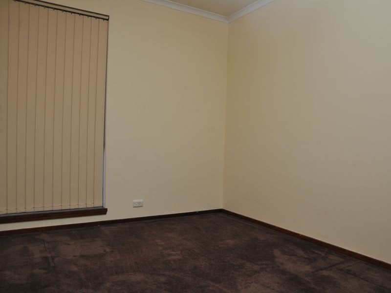 4/94 Wendouree Rd, Wilson WA 6107