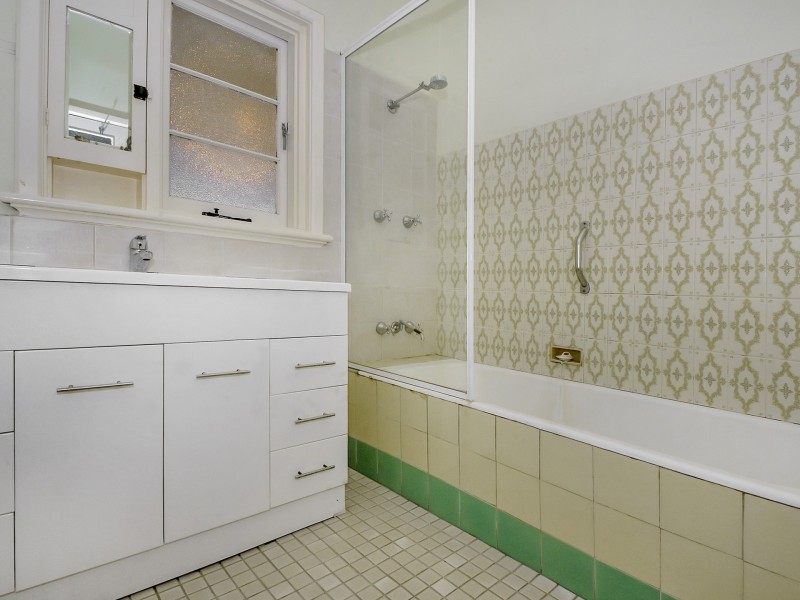 72 Salvado Rd, Wembley WA 6014