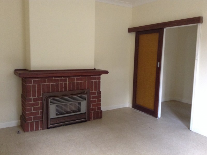 130 Gladstone Rd, Rivervale WA 6103