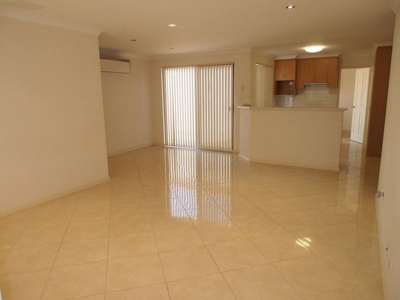 1/12a Myindee Way, Nollamara WA 6061