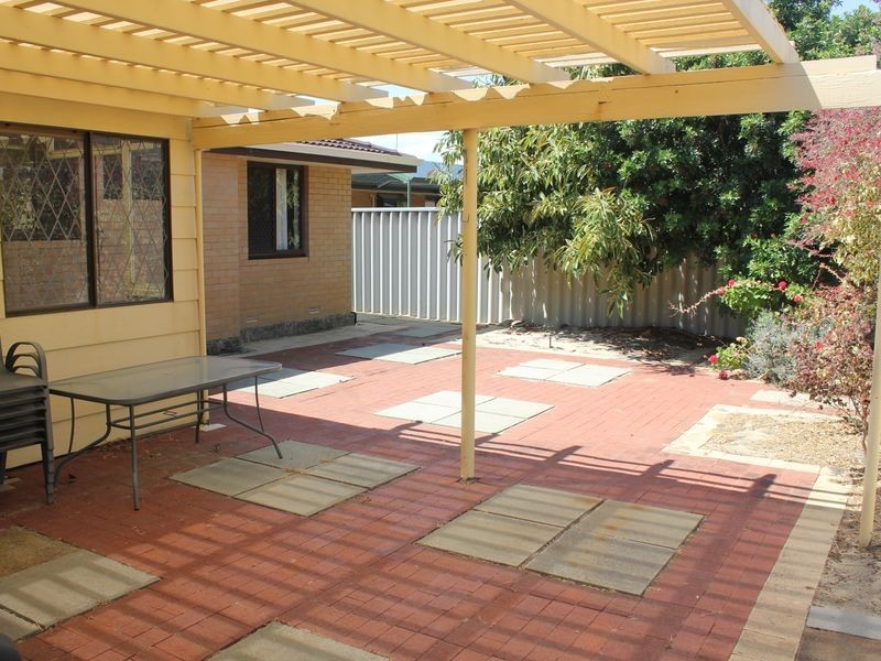 14 Bader Way, Stirling WA 6021