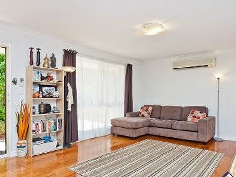 2/14 Daley Street, Yokine WA 6060