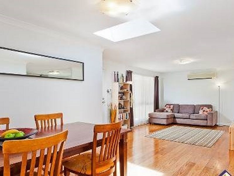 2/14 Daley Street, Yokine WA 6060