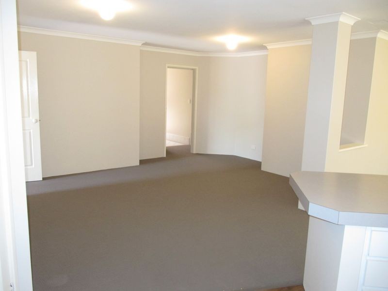 7 Lakewaters View, Gwelup WA 6018