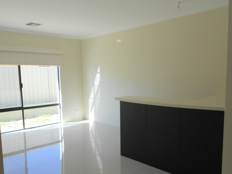 17 Skeit Road, Darch WA 6065