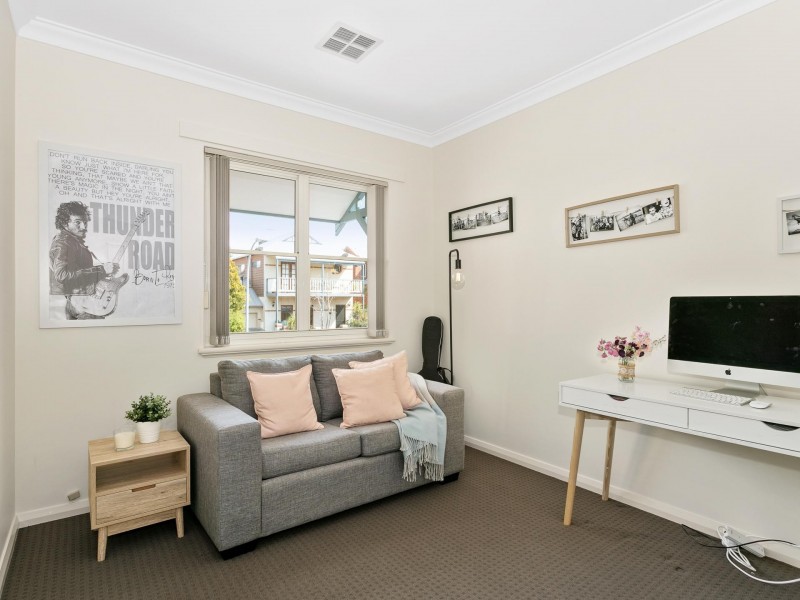 14 Speedy Cheval St, East Fremantle WA 6158