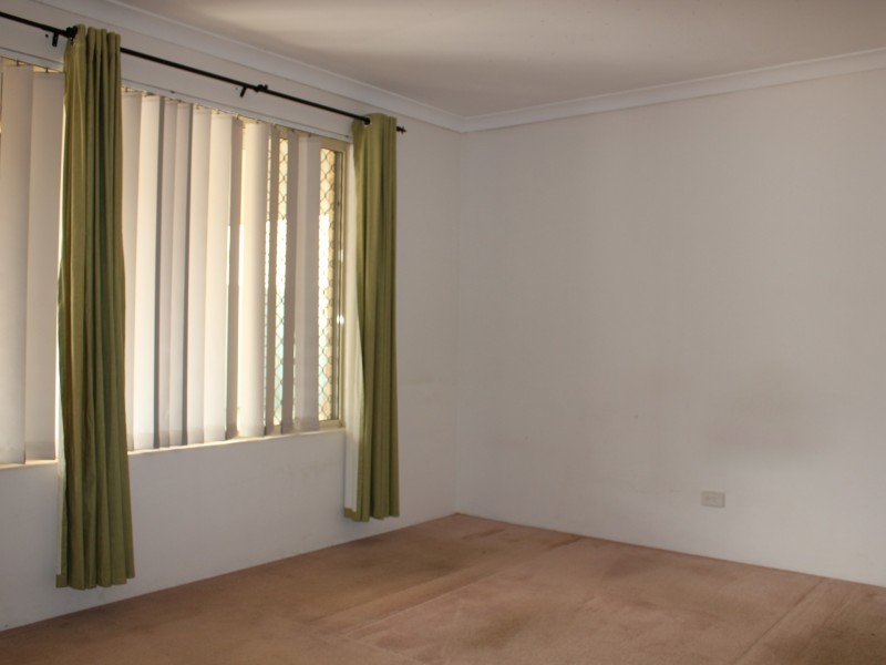 268b Belgravia St, Cloverdale WA 6105