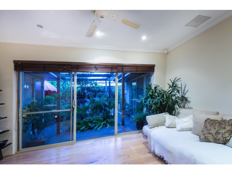 7 Gray Ave, Yokine WA 6060