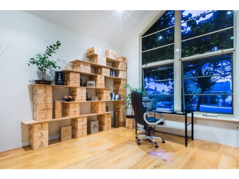 7 Gray Ave, Yokine WA 6060