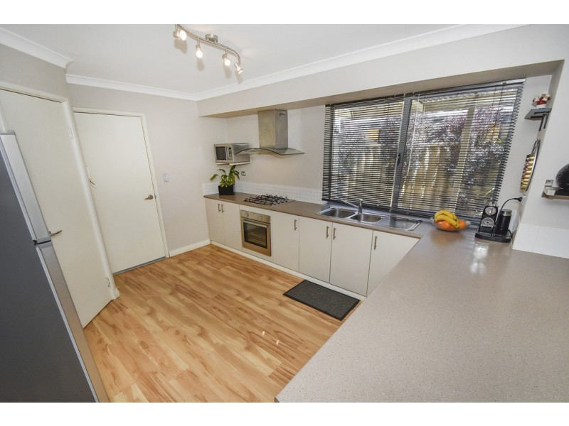 12 Pardalote Rd, Harrisdale WA 6112