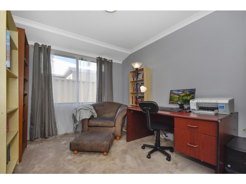 12 Pardalote Rd, Harrisdale WA 6112