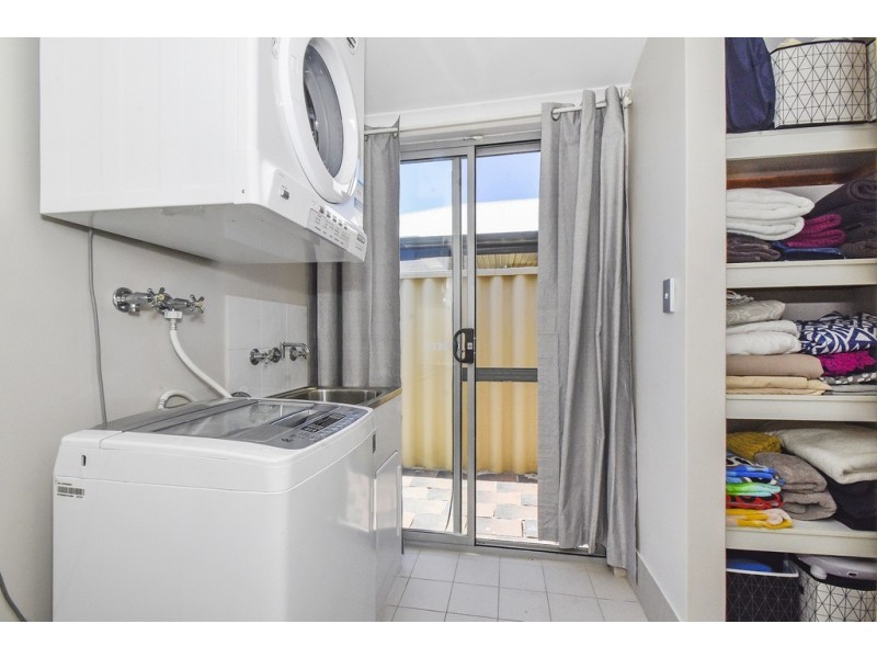 12 Pardalote Rd, Harrisdale WA 6112