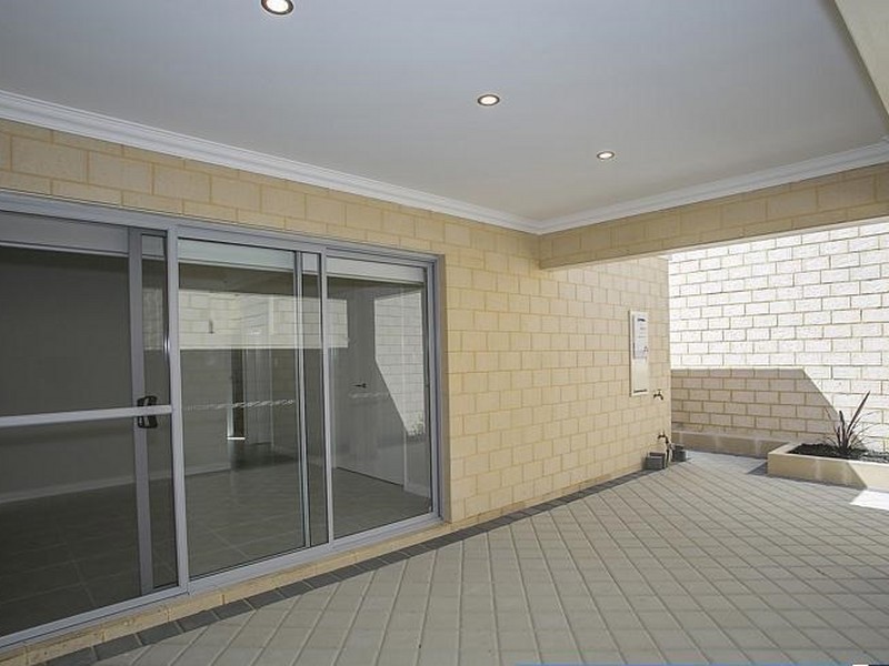 4B Quadea Rd, Nollamara WA 6061