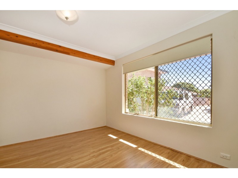 35B Bower St, Doubleview WA 6018