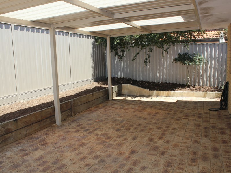 35B Bower St, Doubleview WA 6018