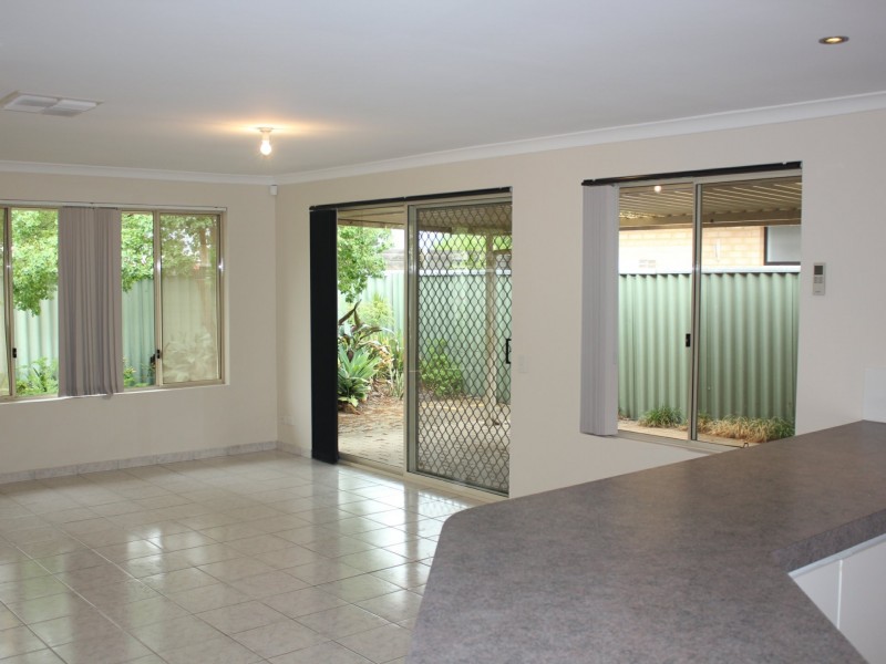 268b Belgravia St, Cloverdale WA 6105