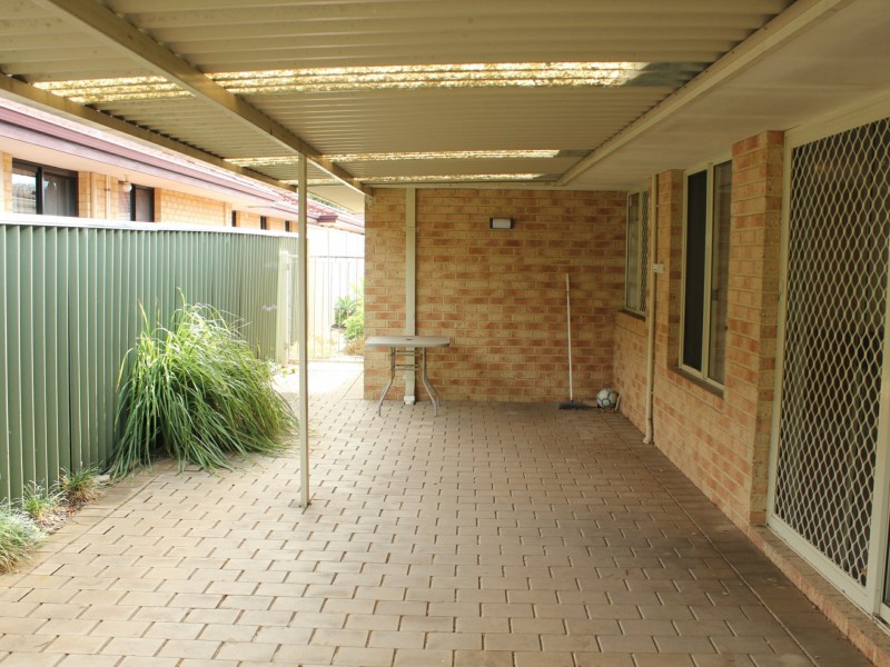 268b Belgravia St, Cloverdale WA 6105