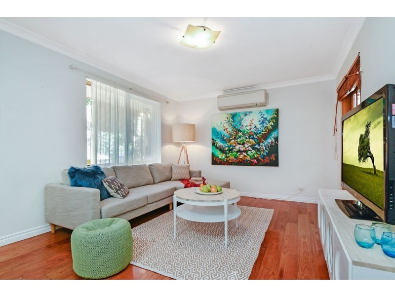2/14 Daley Street, Yokine WA 6060