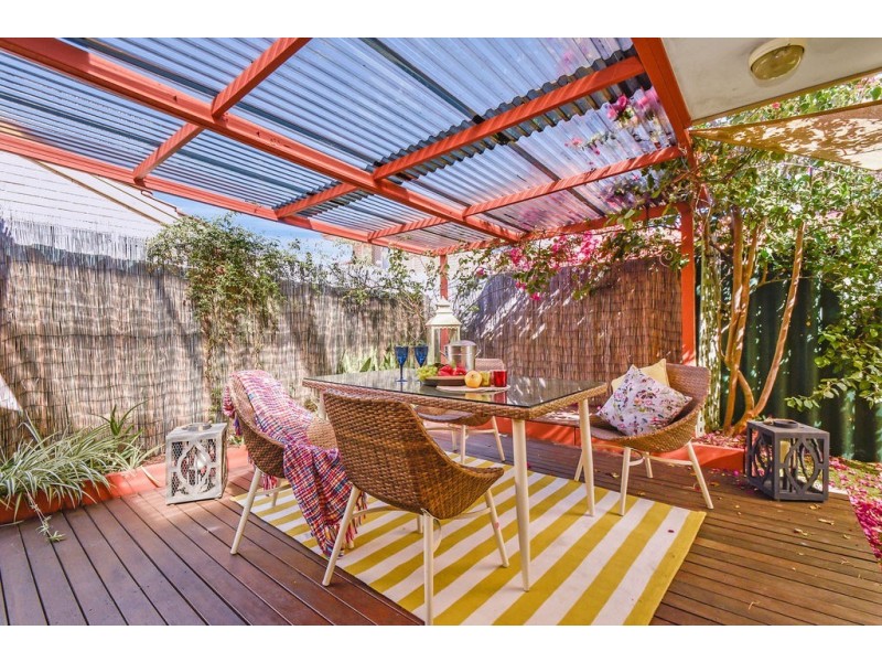 2/14 Daley Street, Yokine WA 6060
