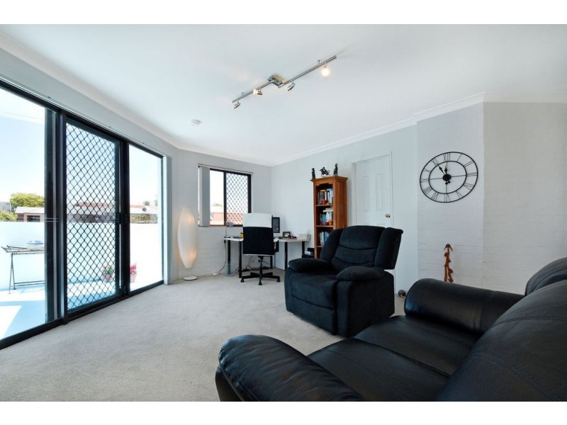 17/227 Cambridge St, Wembley WA 6014